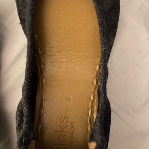 Tieks vegan grey size 8